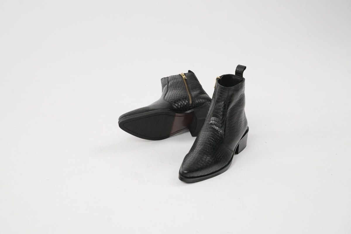 Onyx Caiman Boots