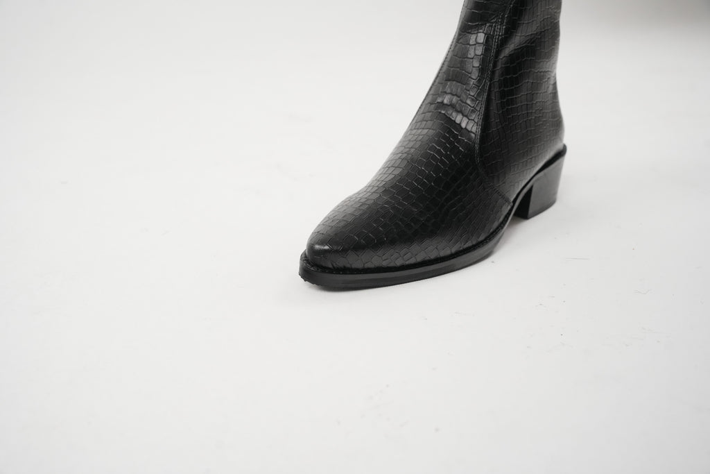 Onyx Caiman Boots