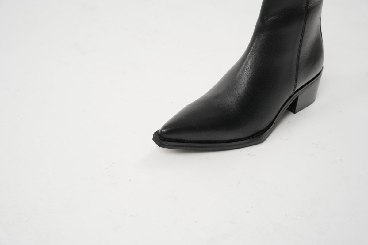 Obsidian Calfskin Boots