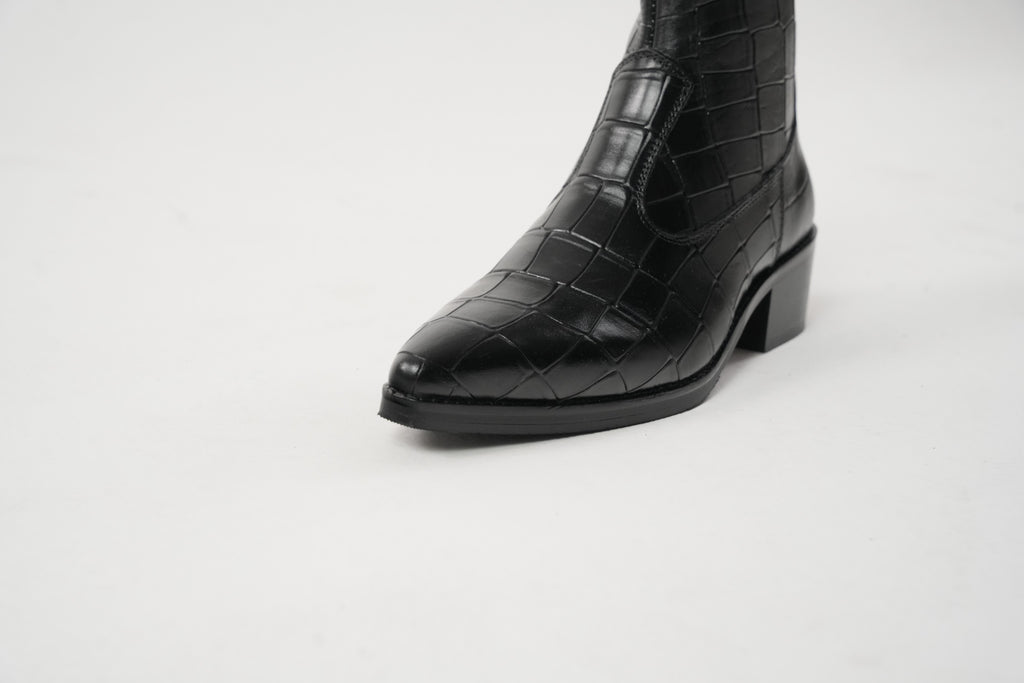 Onyx Cuvier Boots